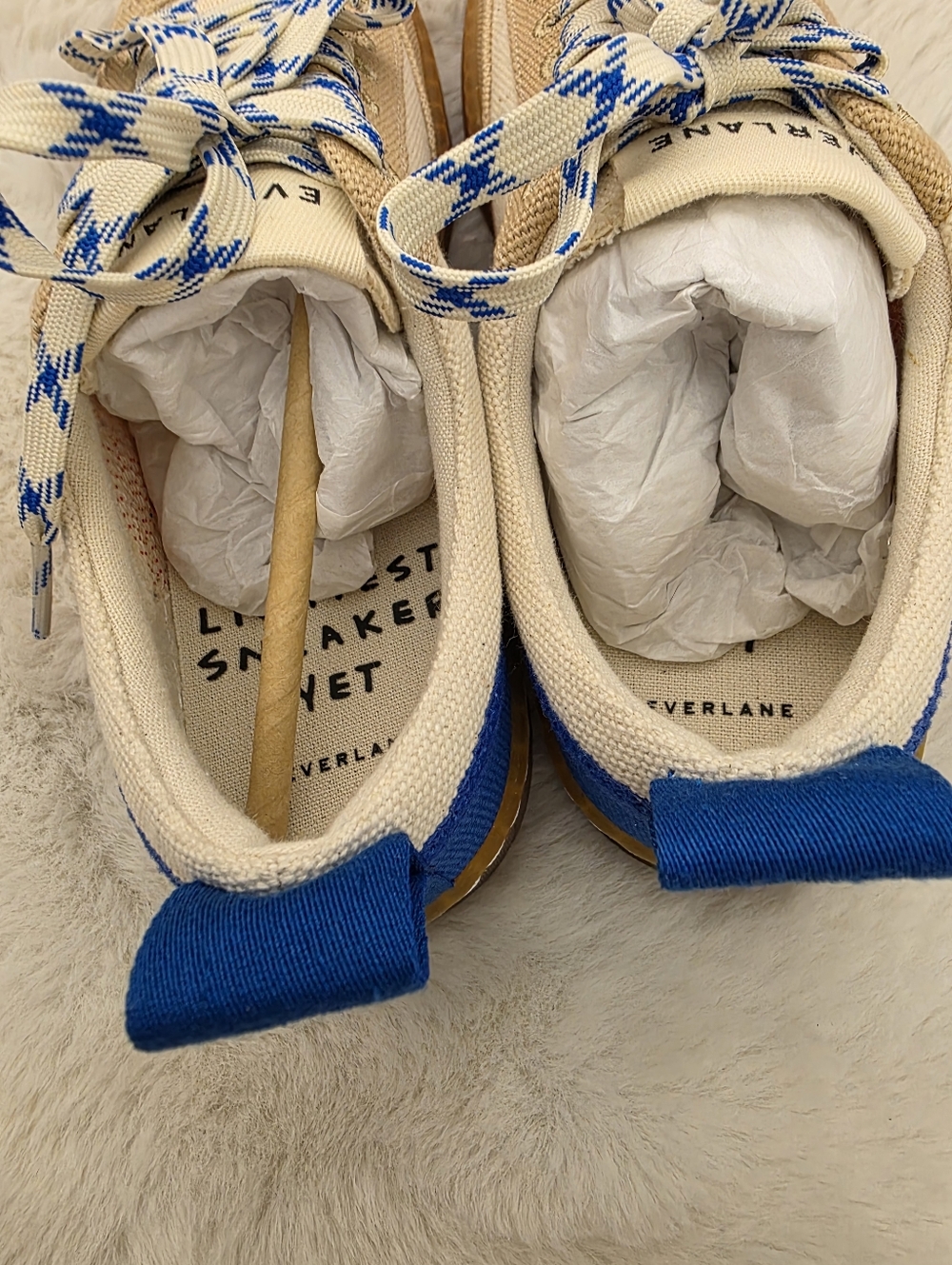 NEW Everlane The Tread-Bare Low-Top Canvas Sneaker Cream with Blue 7 - Picture 9 of 12